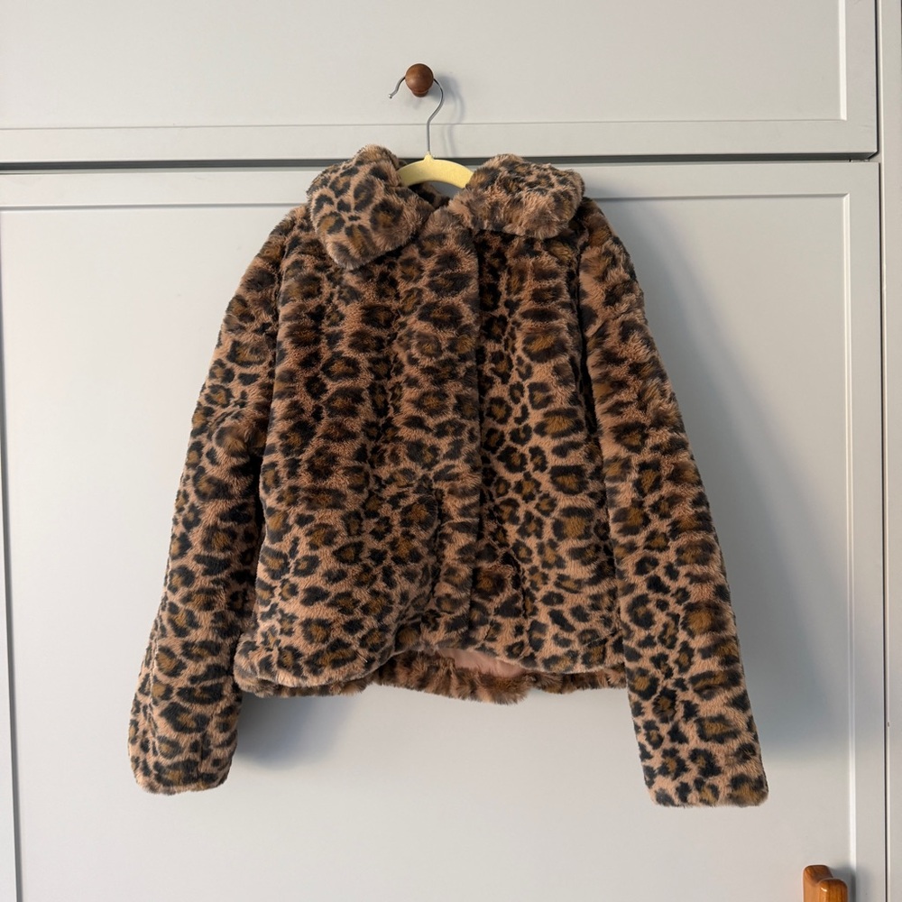 NWT Leopard Print Faux Fur Kids Jacket (Size 9/10)